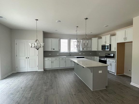 2nd image of 1525 Homecoming Blvd #17-11