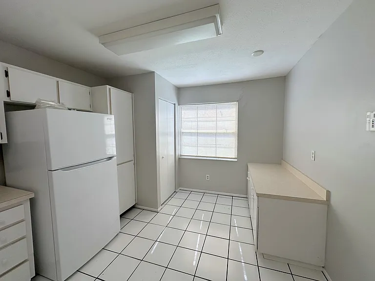 5401 Britwell Ct — Photo 8