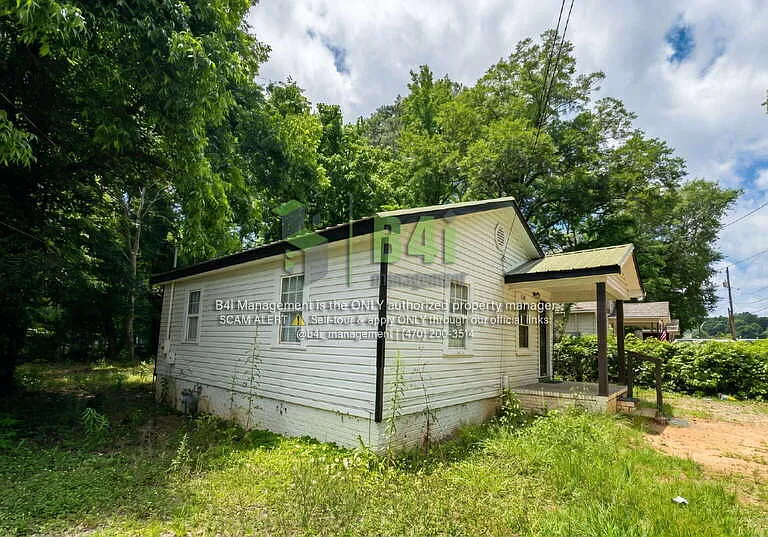 220 E Render St — Photo 23