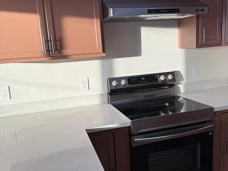 171 Alexander Ave — Photo 12