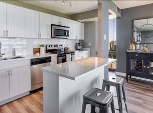 1653 N Wells St, Chicago, IL 60614