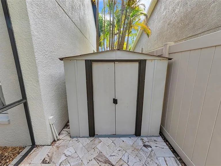 13115 Royal George Ave — Photo 37
