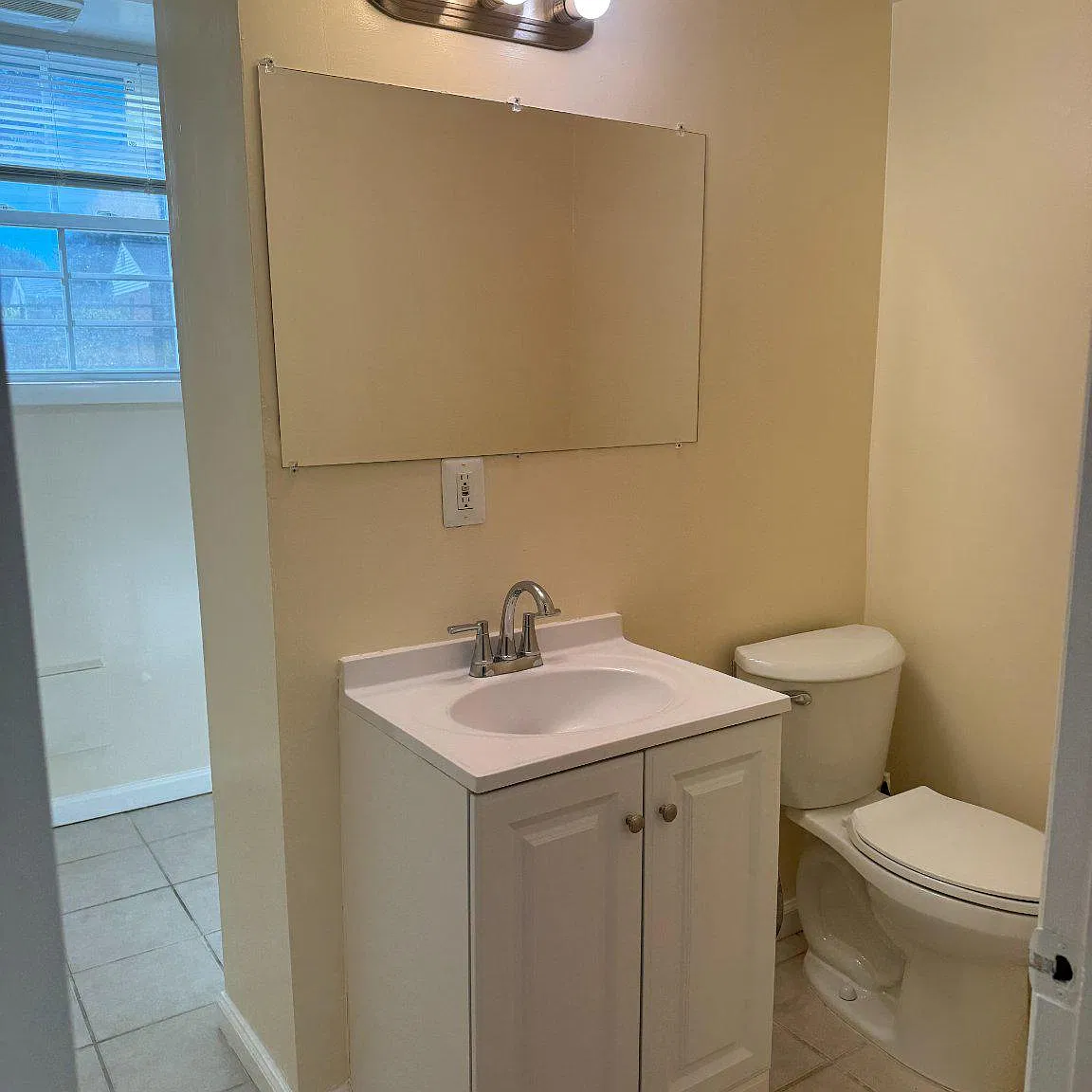 6 bed, 4.0 bath, 2080 sqft, $4,500 — Photo 4