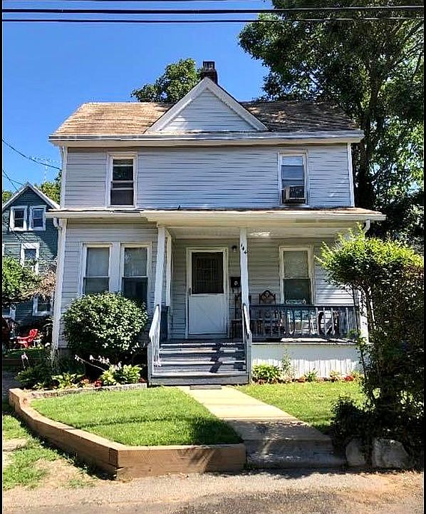1st image of 144 12th Ave