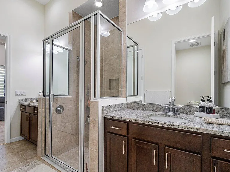5160 Willow Creek Dr — Photo 10