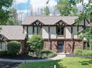 306 W Ravine Baye Rd, Bayside, WI 53217