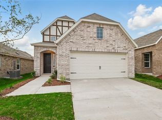 1325 Cider St, Forney, TX 75126