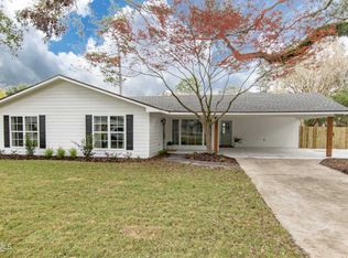 205 Live Oak Dr, Lafayette, LA 70503