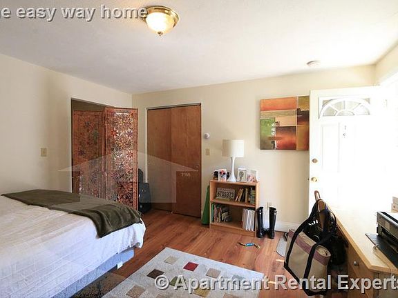 5th image of 128 Pine St #3