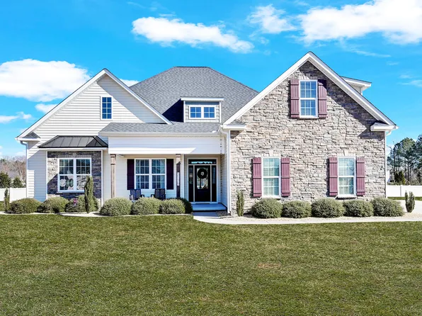 3179 Emery Drive, Greenville, NC 27858