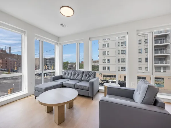 399 S Crouse Ave #622, Syracuse, NY 13210