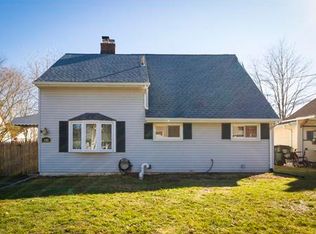 122 Ridge Rd, Colonia, NJ 07067