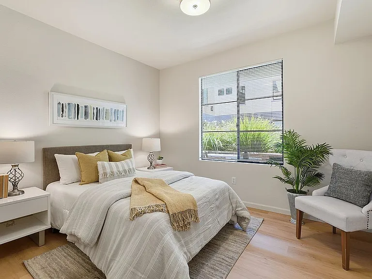 800 N 8th St #103 — Photo 15