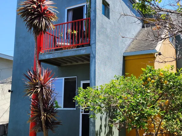 673 W 23rd St, San Pedro, CA 90731