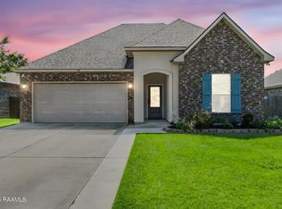 113 Chloe St, Broussard, LA 70518