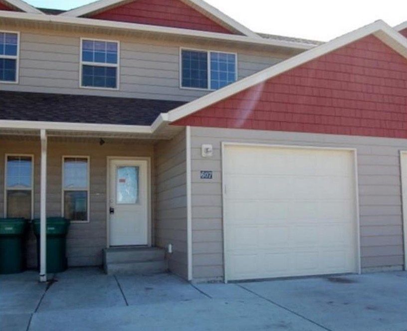 1st image of 607 Sunrise Ct