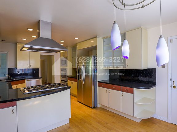 2nd image of 810 Monica Ln