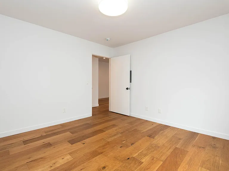 3933 Marathon St #105-B — Photo 11