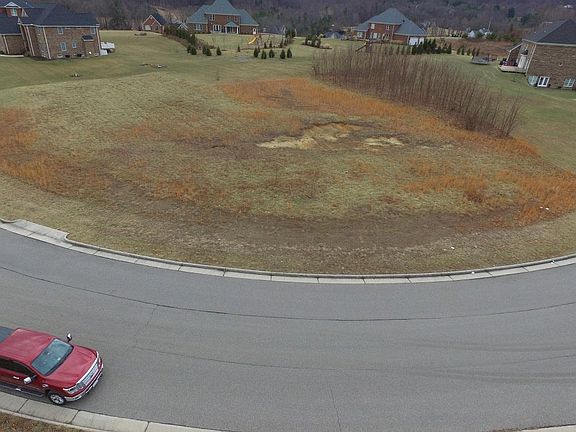 3rd image of 7223 Grape Holly Ln