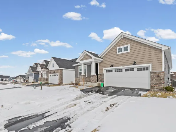 3825 Henna Ave N, Oakdale, MN 55128