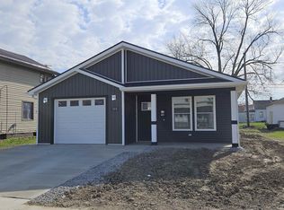 305 N Broadway St, Butler, IN 46721