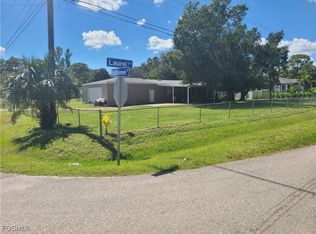 2463 Laurel Ln, North Fort Myers, FL 33917