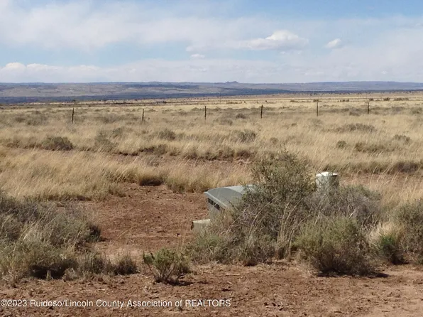 212 Drifter Rd, Carrizozo, NM 88301