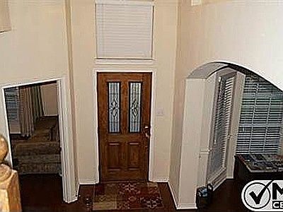 2nd image of 2005 Gardenridge Dr
