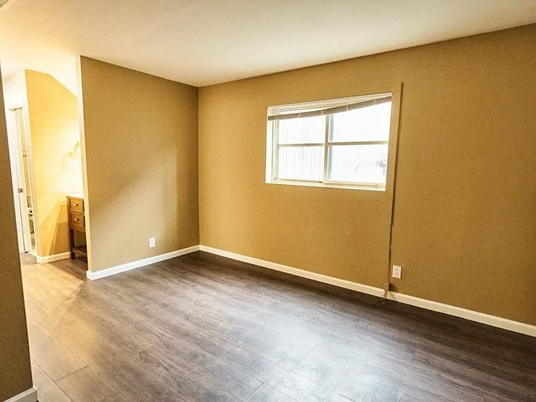 4517 College Way #J — Photo 54