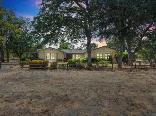 9878 Logan Rd, Redding, CA 96003