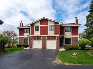 W144N4835 Stone Dr, Menomonee Falls, WI 53051