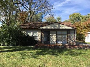 3 Delores Dr, Cahokia, IL 62206