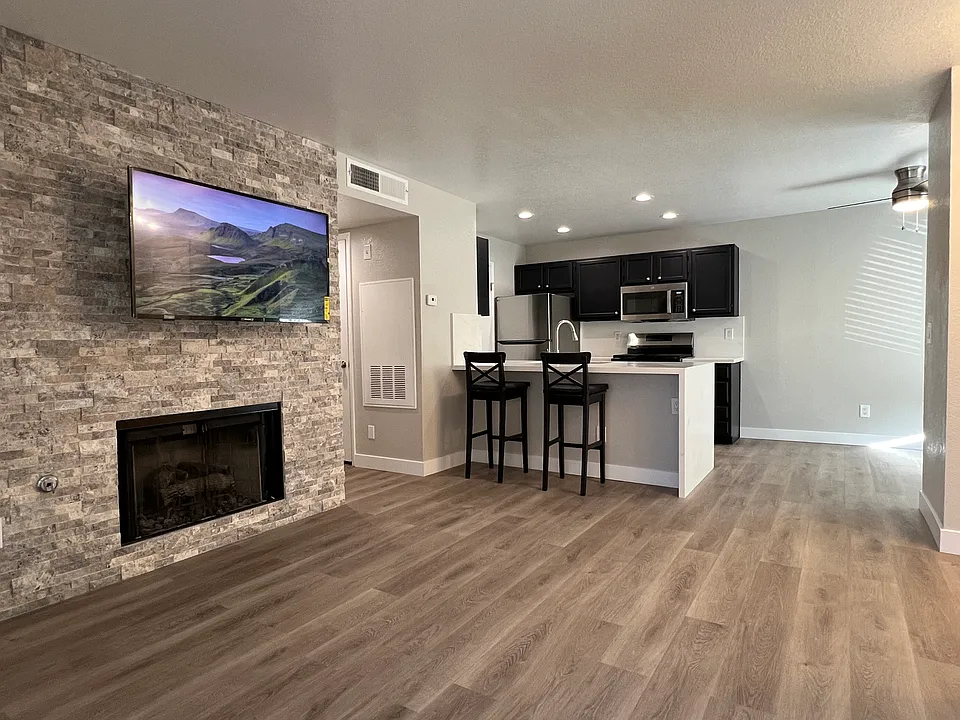 7570 Flamingo Rd #255