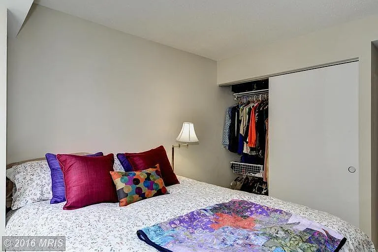 7500 Woodmont Ave #8 — Photo 10