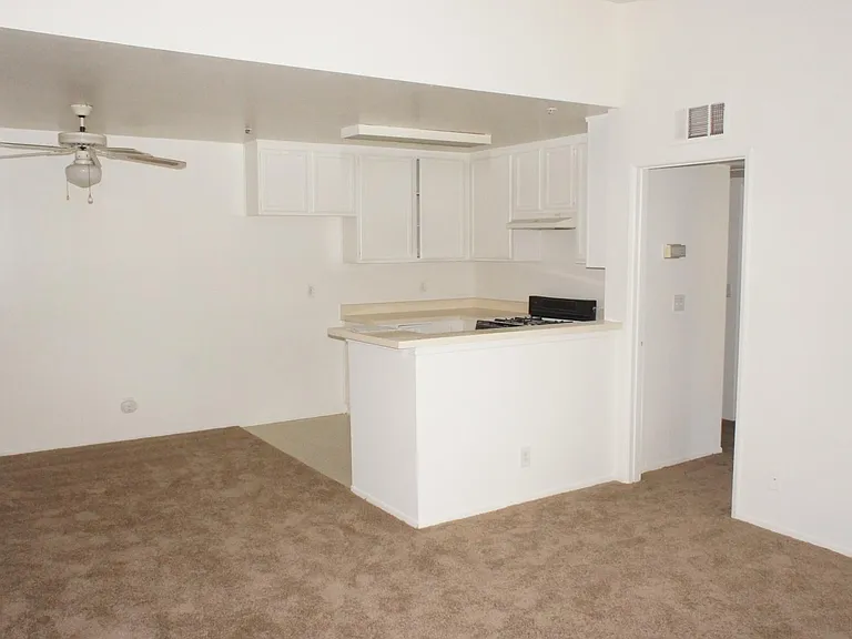 410 S Clementine St #106 — Photo 23