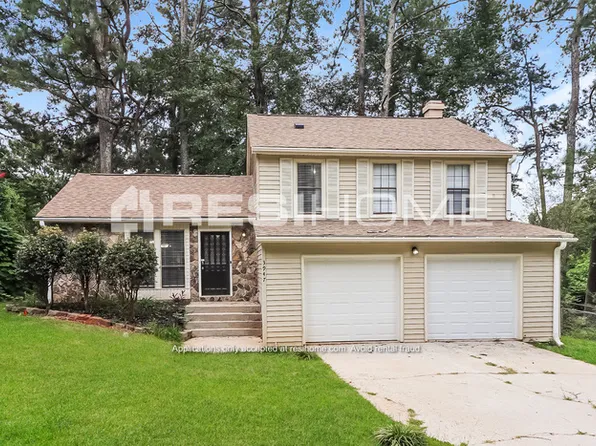 3947 Wood Path Dr, Stone Mountain, GA 30083