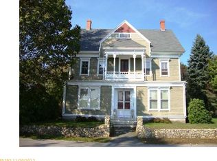 15 Summer St, Topsham, ME 04086