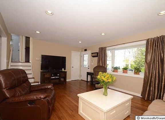2nd image of 60 Birch Dr