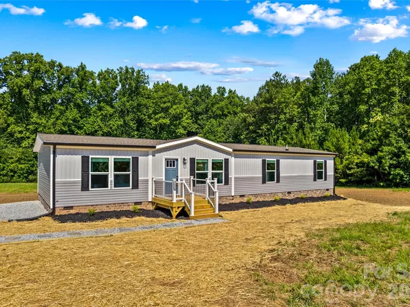 1080 E Memorial Hwy, Harmony, NC 28634