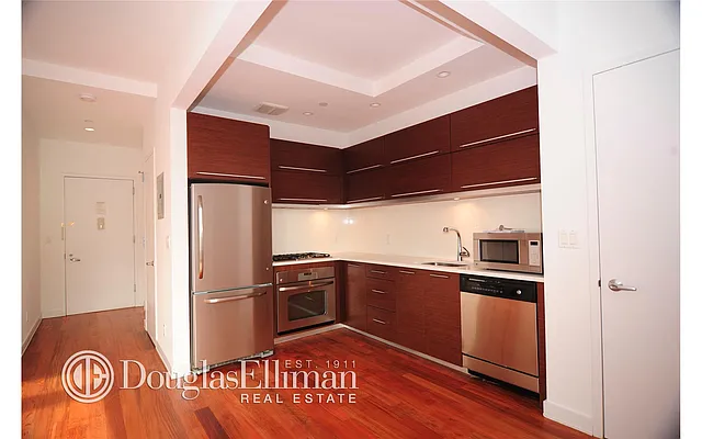 Rented by Douglas Elliman | media 15