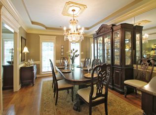 5216 Oio Dr, Honolulu, HI 96821