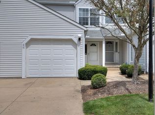 81 Canter Ln APT C, Northfield, OH 44067