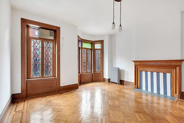 Rented by Oxford Property Group | media 30