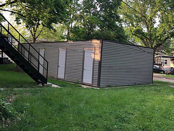 2nd image of 1088 Northwest Blvd