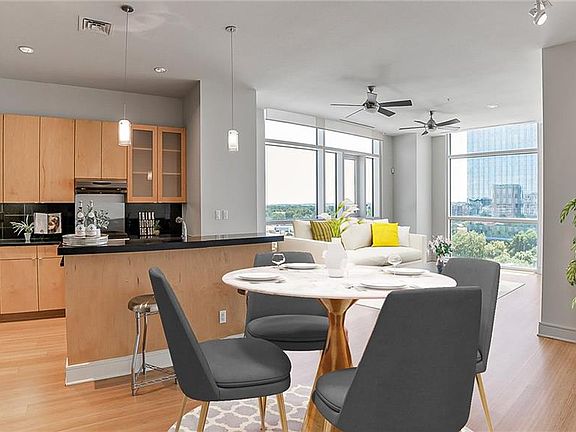 4th image of 555 5th St #730