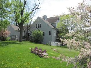 208 Cogan Dr, Galena, IL 61036