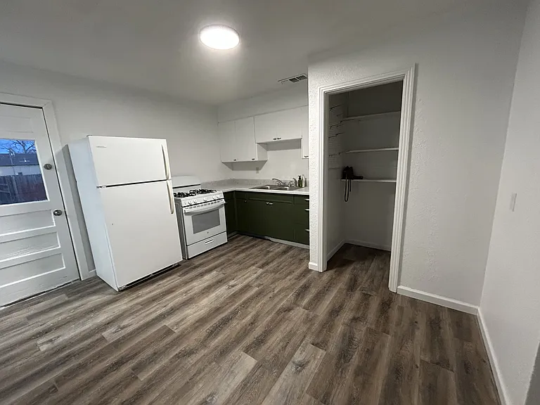 4623 S Lipscomb St — Photo 11