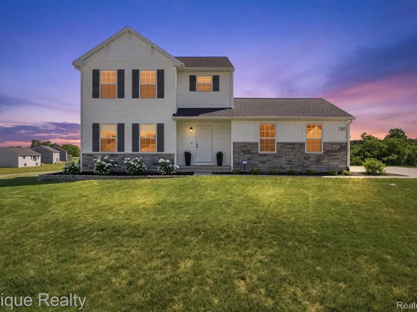 7269 Wildflower Ct, Grand Blanc, MI 48439