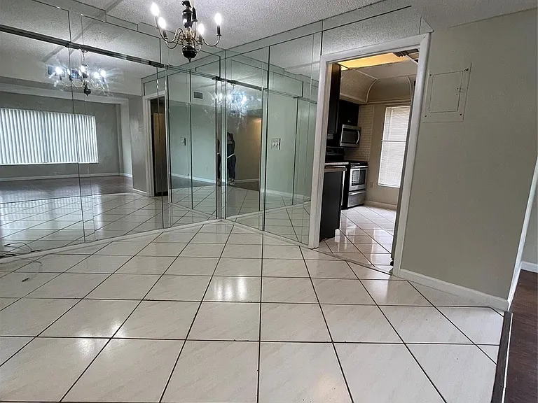 4158 Inverrary Dr #111 — Photo 2