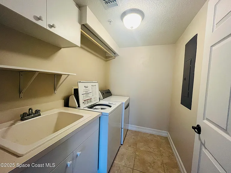 490 Sail Ln #605 — Photo 20